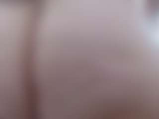 pamelaa-19's Live Sex Cam Show