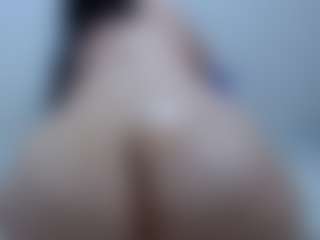 pamelaa-19's Live Sex Cam Show