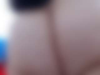 pamelaa-19's Live Sex Cam Show