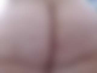 pamelaa-19's Live Sex Cam Show