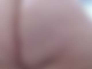 pamelaa-19's Live Sex Cam Show