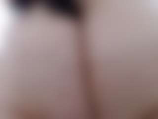 pamelaa-19's Live Sex Cam Show