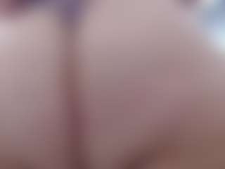 pamelaa-19's Live Sex Cam Show