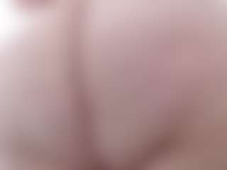 pamelaa-19's Live Sex Cam Show