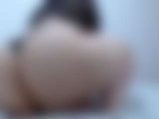 Live cam show with pamelaa-19 - Camel Toe on Camsoda