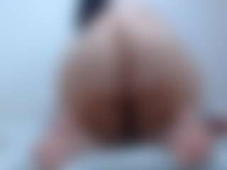 pamelaa-19's Live Sex Cam Show