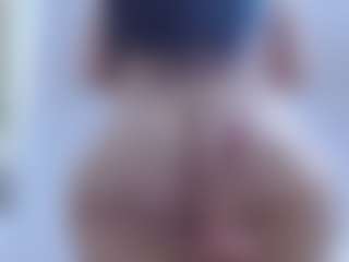 Live cam show with pamelaa-19 - Asshole on Gym Cam Girls