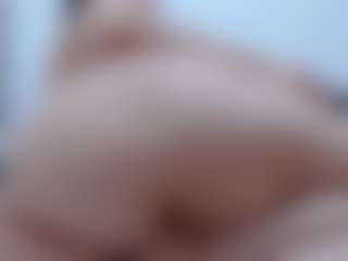 pamelaa-19's Live Sex Cam Show