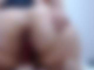 pamelaa-19's Live Sex Cam Show