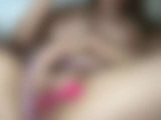 Live cam show with Thaloria2 - Strip Lovense on sexytreat.net