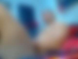 Live cam show with frezis19cm - Drinking on Chatstar