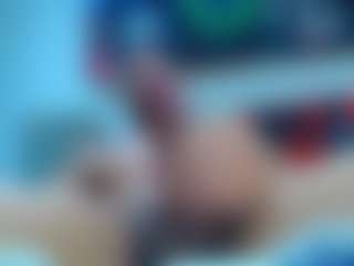 Live cam show with frezis19cm - Smoking on x69.live