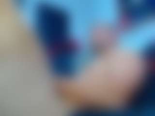 Live cam show with frezis19cm - Colombia on Mixed Magazine Live