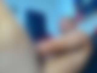 Live cam show with frezis19cm - Muscular on hotwifechat.live