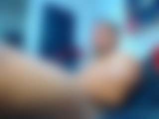 frezis19cm's Live Sex Cam Show