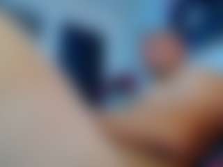 Live cam show with frezis19cm - Cock Rating on Milf Play