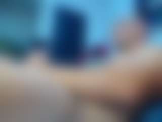 Live cam show with frezis19cm - Smoking on Camsoda