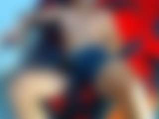 Live cam show with frezis19cm - Bedroom on Camsoda