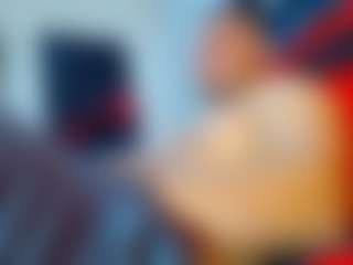 Live cam show with frezis19cm - Bedroom on SquirtSoMuch