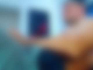 Show live cam dengan frezis19cm - Bedroom di Camsoda