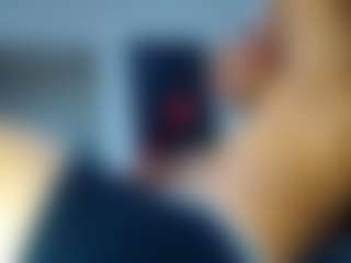 frezis19cm's Live Sex Cam Show