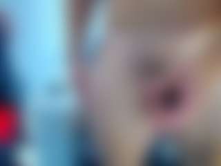 frezis19cm's Live Sex Cam Show