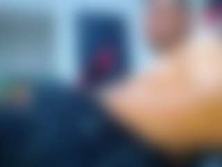 Live cam show with frezis19cm - Big Balls on CamClone
