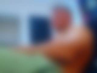 Live cam show with frezis19cm - Brown Eyes on Camsoda