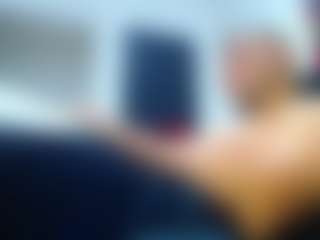frezis19cm's Live Sex Cam Show