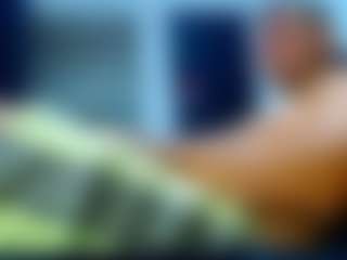 Live cam show with frezis19cm - Black Hair on live.xheat.ai