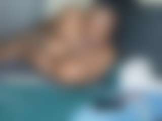Live cam show with Hadassah02 - Ebony on Gym Cam Girls