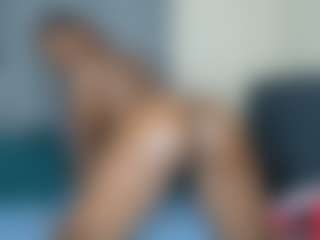 Live cam show with Hadassah02 - Drinking on slutload