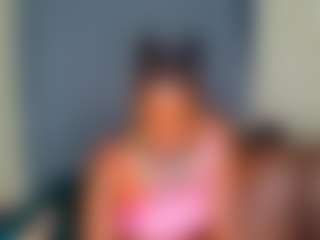 Live cam show with Hadassah02 - Smoking on Camming Site