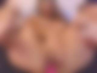 miaabrownn's Live Sex Cam Show