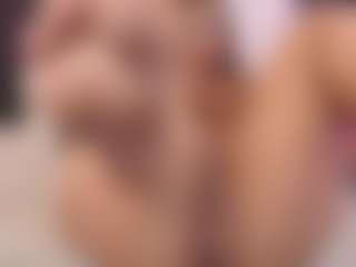Live cam show with miaabrownn - Shower on Camsoda