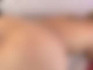 Live cam show with miaabrownn - Brown Hair on Camsoda