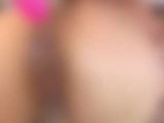 miaabrownn's Live Sex Cam Show