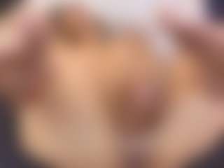 miaabrownn's Live Sex Cam Show