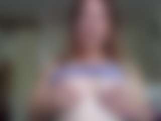 Live cam show with storyofsarah - Living Room on CamwithHer