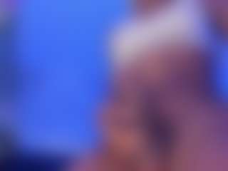 Live cam show with CataleyaBrunettes - Tease on Dolls Live
