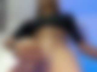 CataleyaBrunettes's Live Sex Cam Show