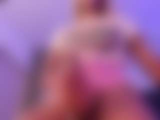 Live-camshow met CataleyaBrunettes - Drinking op Camsoda