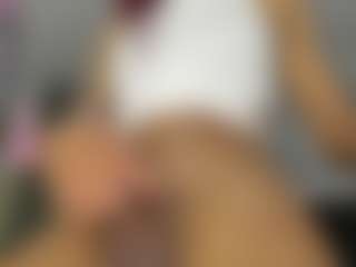 Live cam show with CataleyaBrunettes - Smoking on Hubzter Live