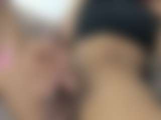 Live cam show with CataleyaBrunettes - Lean on Camsoda