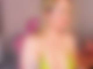 Live cam show with Nelly-Lamb - Twerking on galaxygirlnitro.com