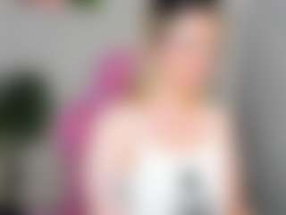 Live cam show with Nelly-Lamb - Student on StripNow