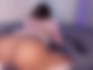 Bellahottestt's Live Sex Cam Show
