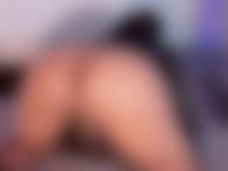 Live cam show with Bellahottestt - Young Adult on PervPlay.com