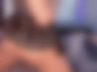 Bellahottestt's Live Sex Cam Show