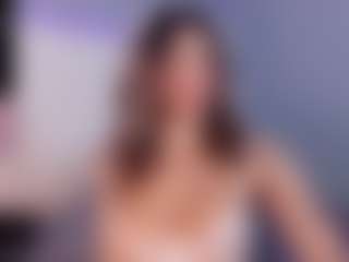 Bellahottestt's Live Sex Cam Show